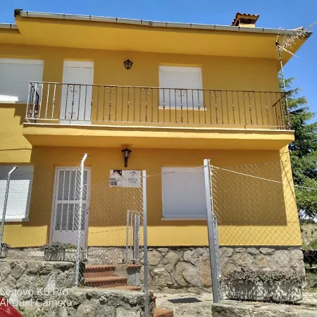 Casa Rural El Maragato * Navalsauz